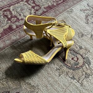Vince camuto yellow lace up heels